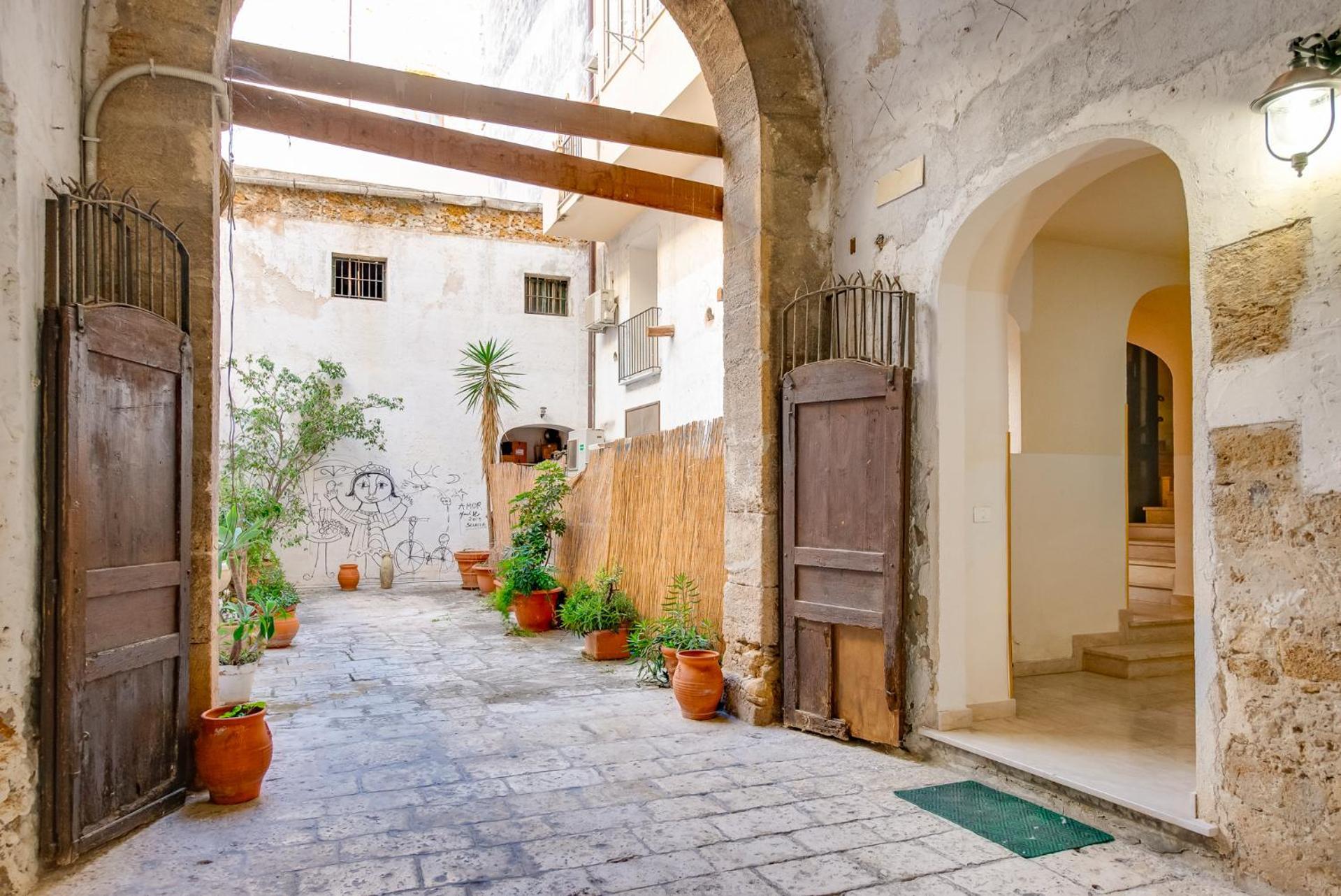 B&B Tommaso Fazello Sciacca Residenza Artistica Buitenkant foto